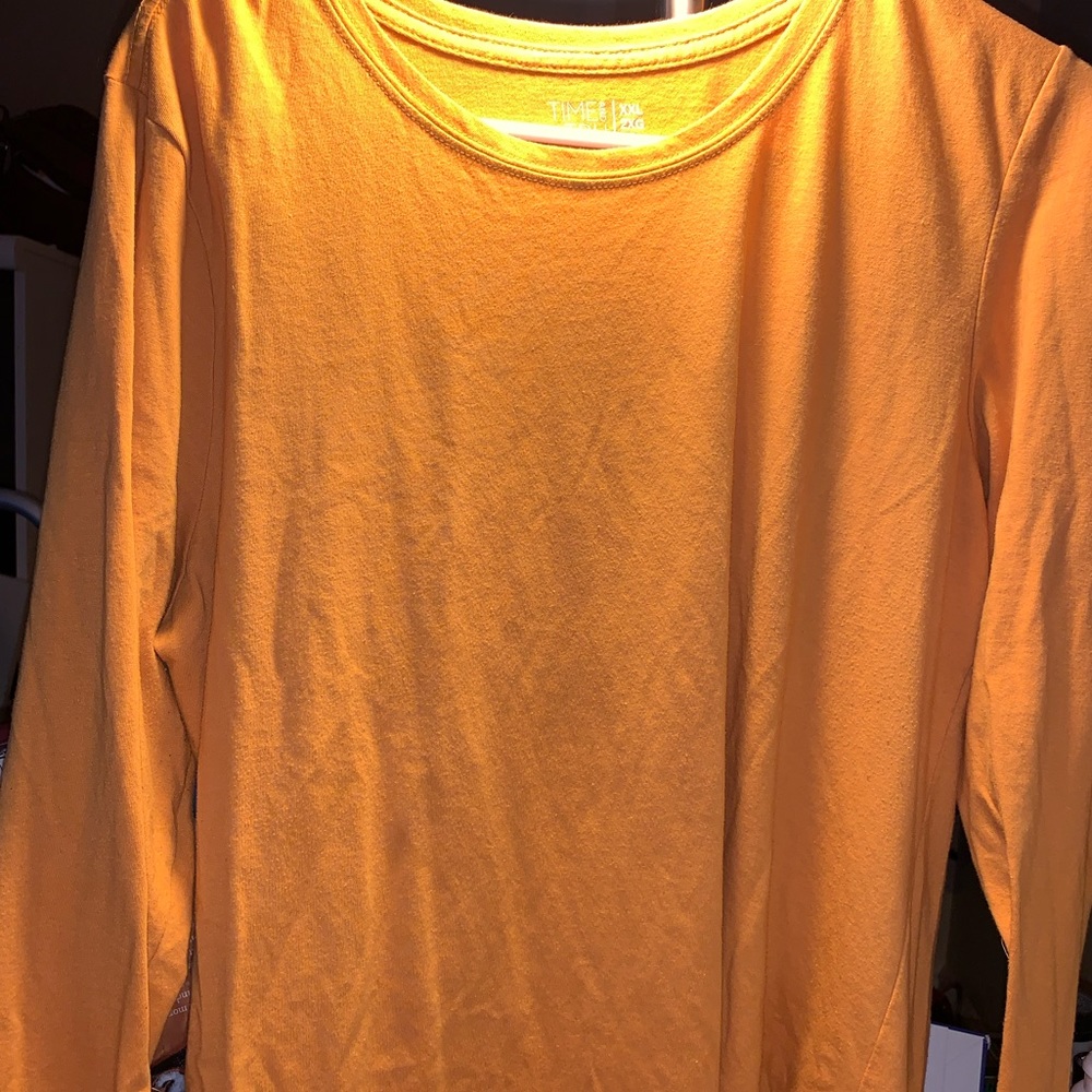 Time And True Women’s Gold T-shirt Size XXL